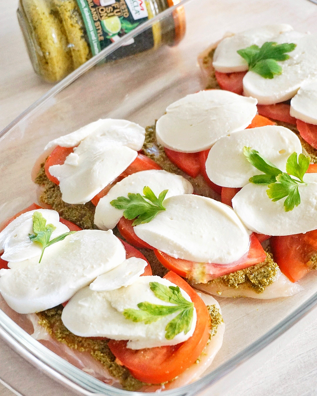 Hähnchen Schnitzel “Caprese” aus dem Ofen